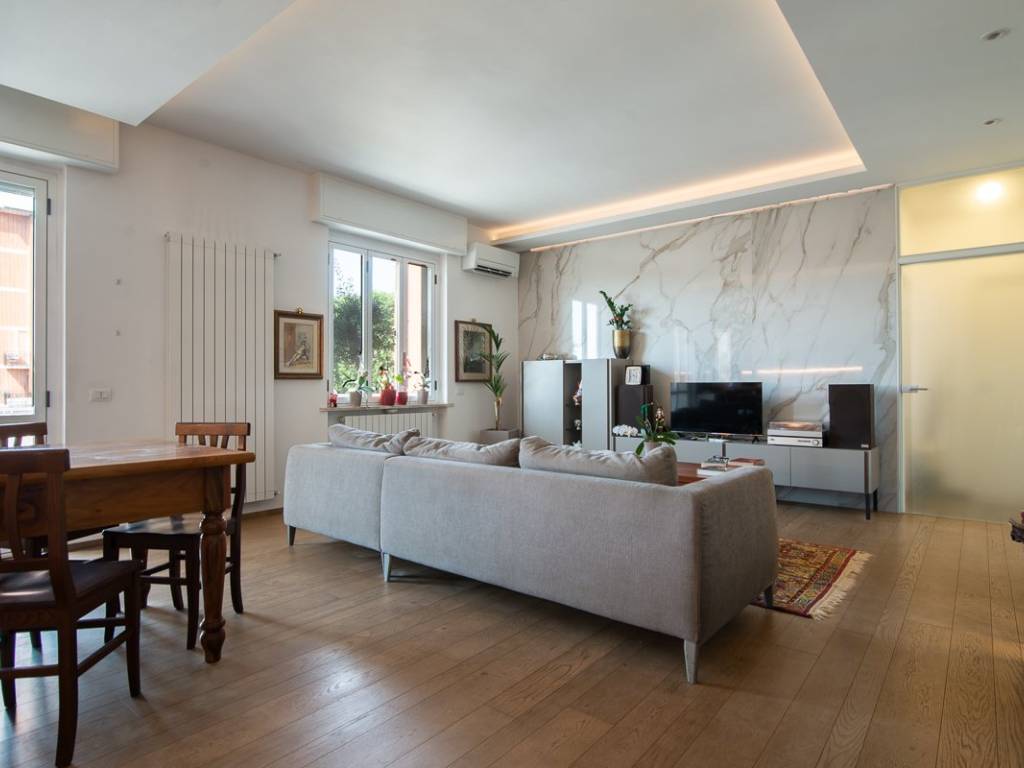 appartamento in vendita a Lodi in zona Città Bassa