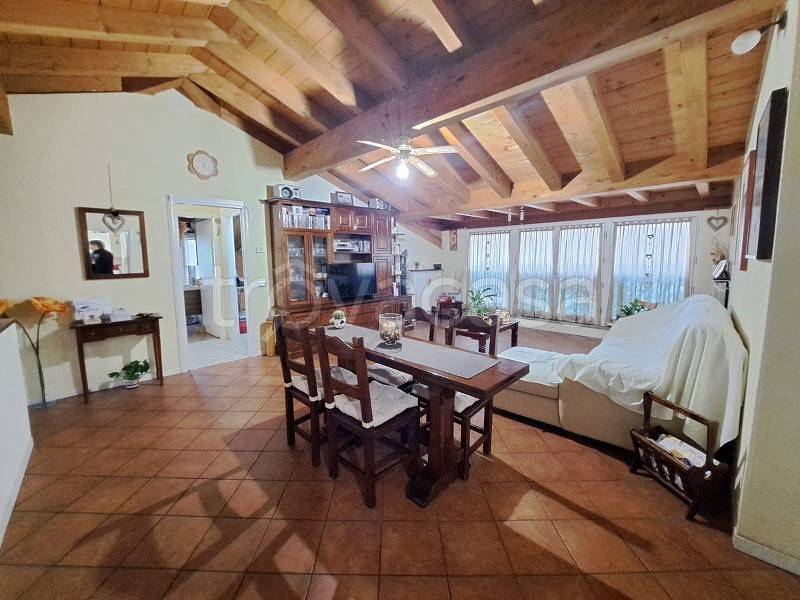 appartamento in vendita a Lodi in zona Faustina