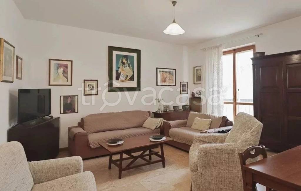 appartamento in vendita a Lodi in zona Viale Italia