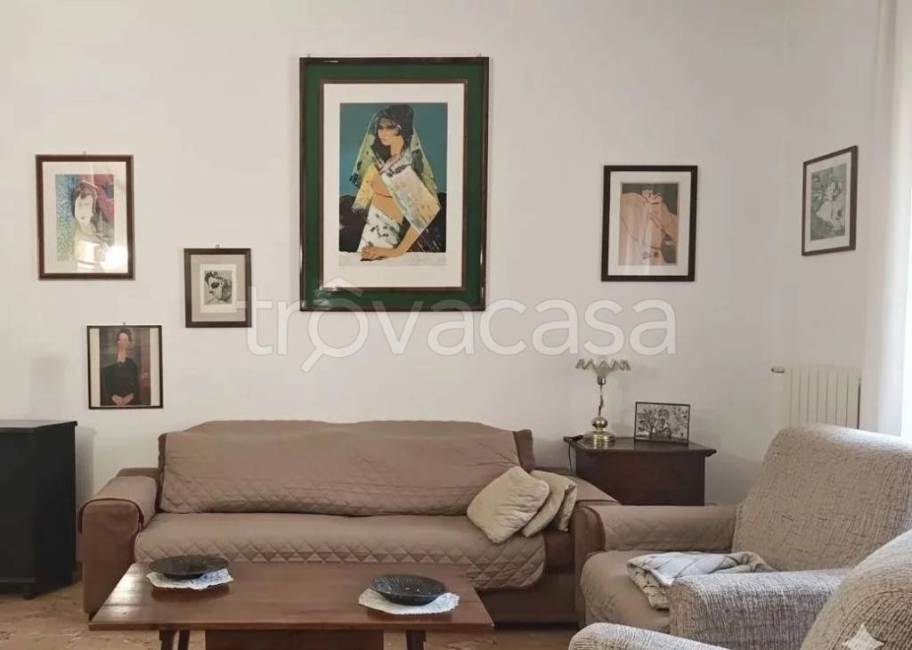 appartamento in vendita a Lodi in zona Viale Italia