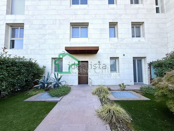 appartamento in vendita a Lodi in zona Viale Italia