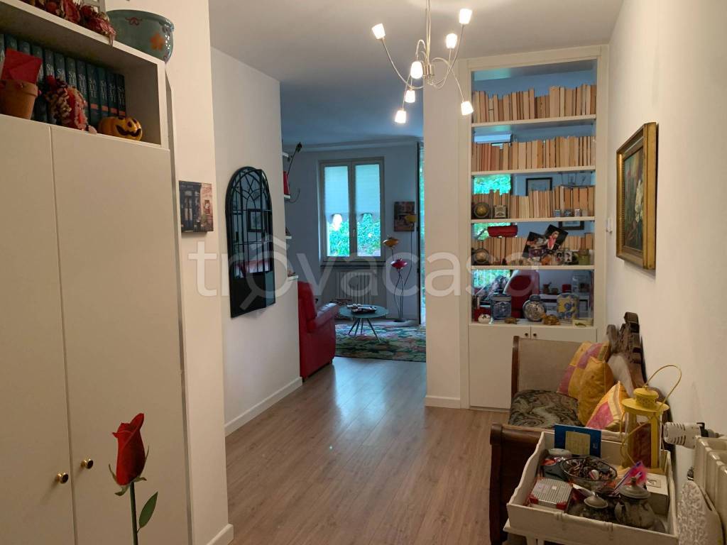 appartamento in vendita a Lodi in zona Città Bassa