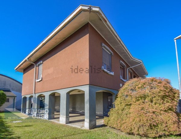 casa indipendente in vendita a Lodi