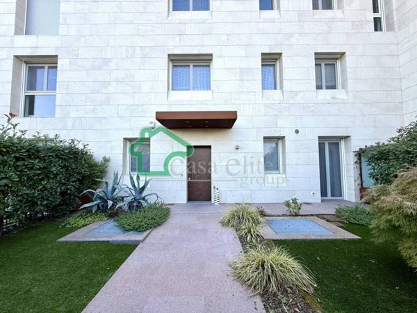 appartamento in vendita a Lodi in zona Olmo