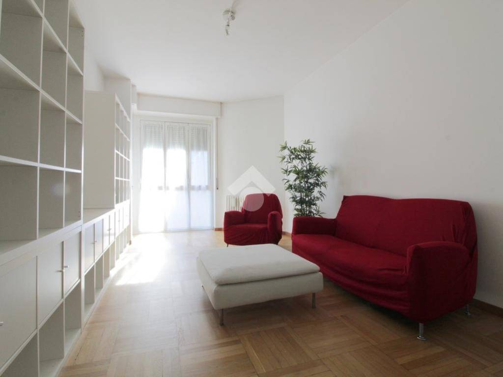 appartamento in vendita a Lodi in zona Fanfani