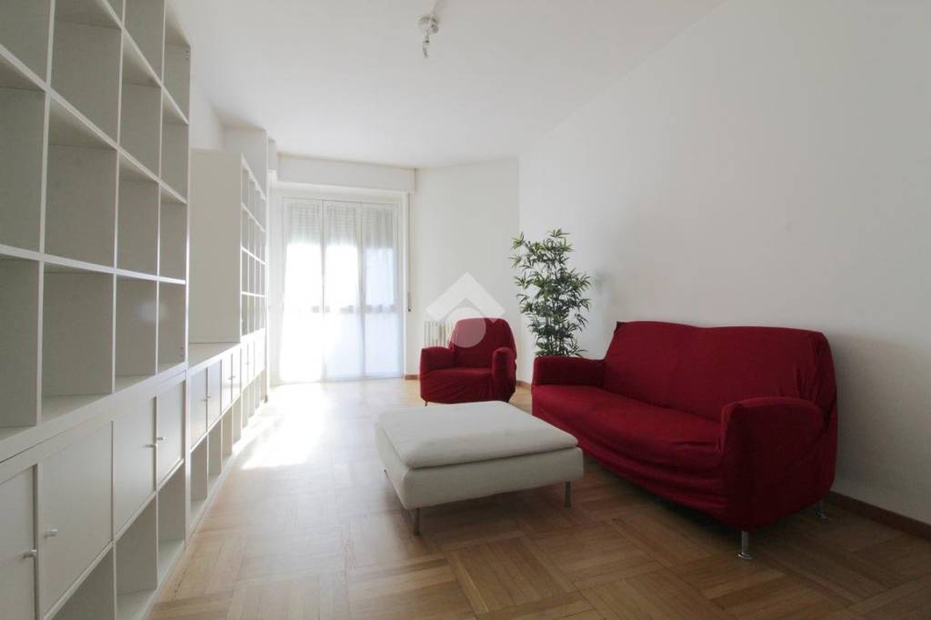 appartamento in vendita a Lodi in zona Fanfani