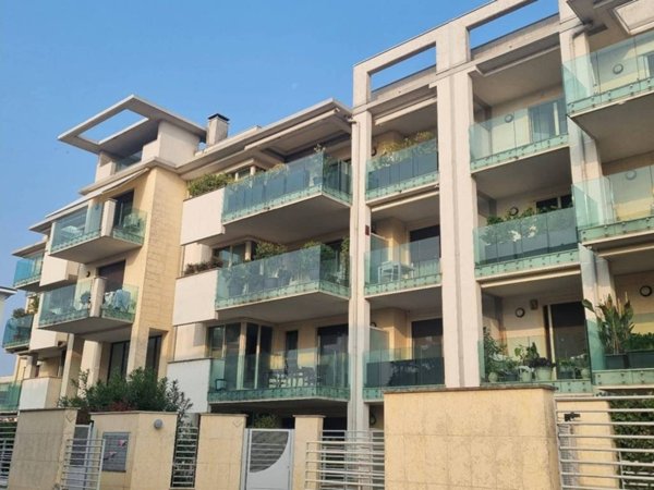 appartamento in vendita a Lodi in zona Olmo