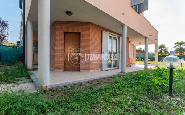 casa indipendente in vendita a Lodi in zona Paderno