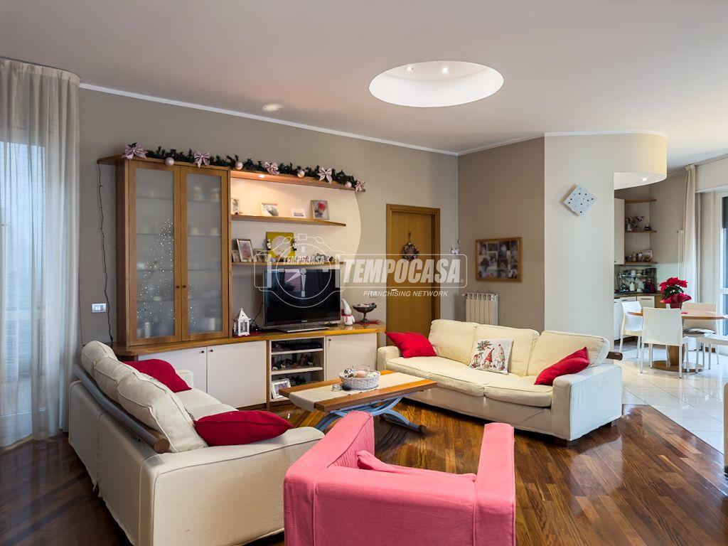 appartamento in vendita a Lodi in zona Paderno