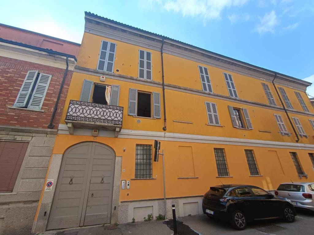appartamento in vendita a Lodi in zona Centro Storico