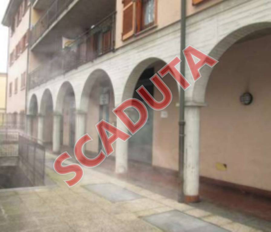 ufficio in vendita a Lodi in zona Via Defendente