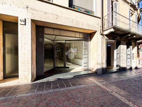 negozio in vendita a Lodi in zona Centro Storico