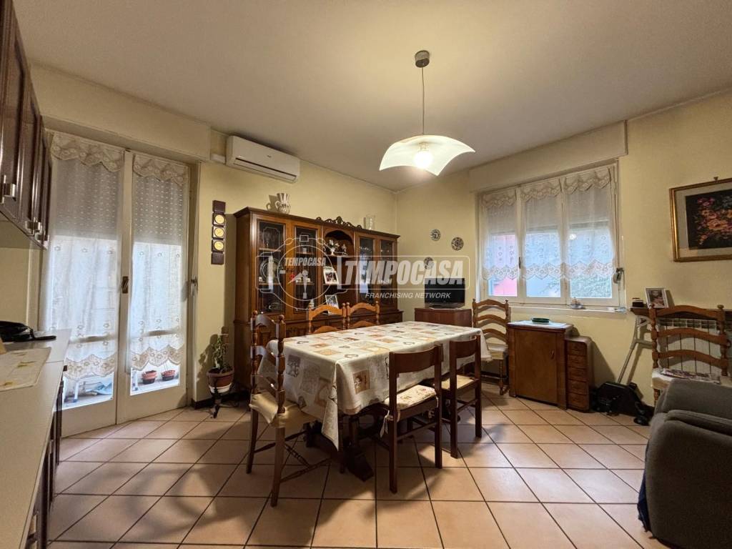 appartamento in vendita a Lodi in zona San Fereolo