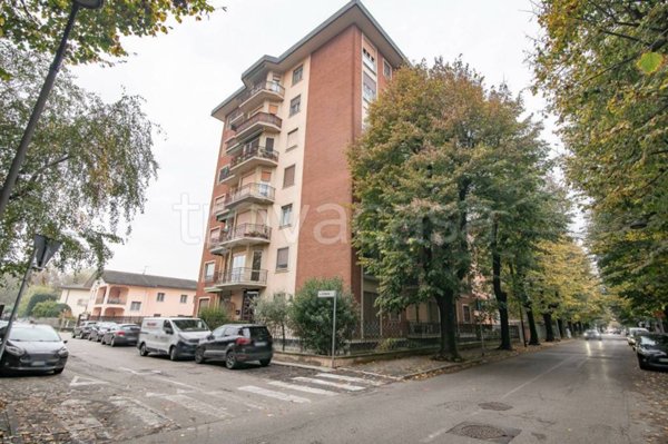 appartamento in vendita a Lodi in zona Viale Italia
