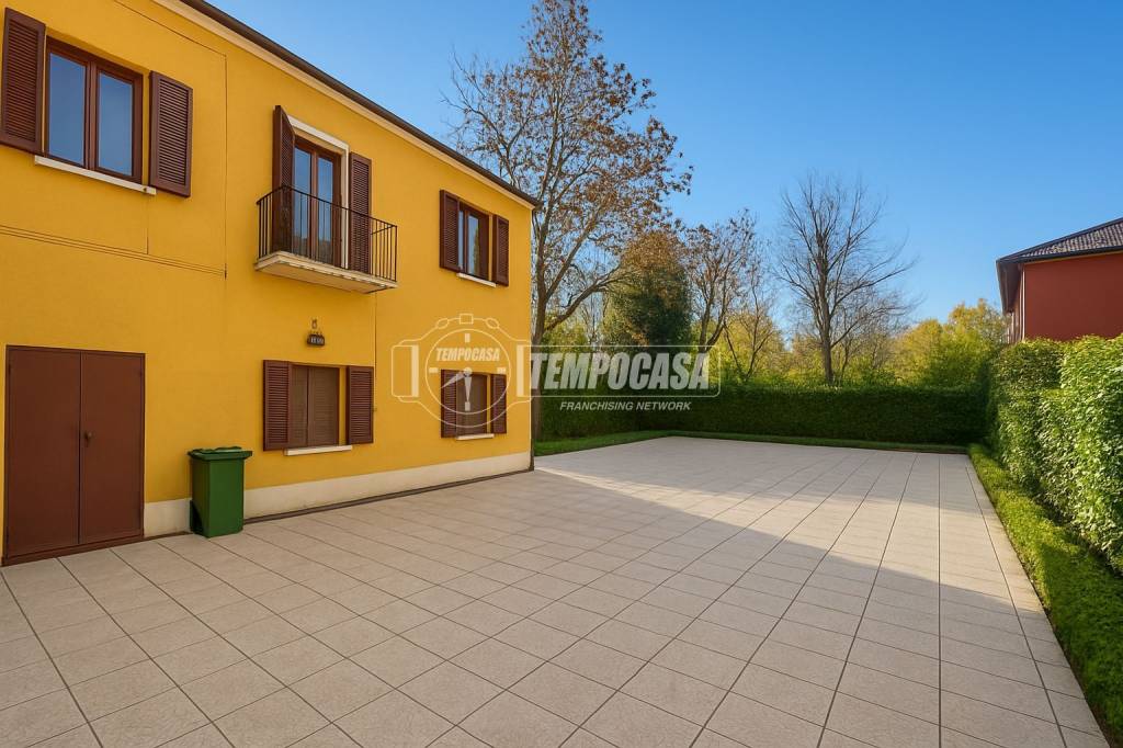 casa indipendente in vendita a Lodi