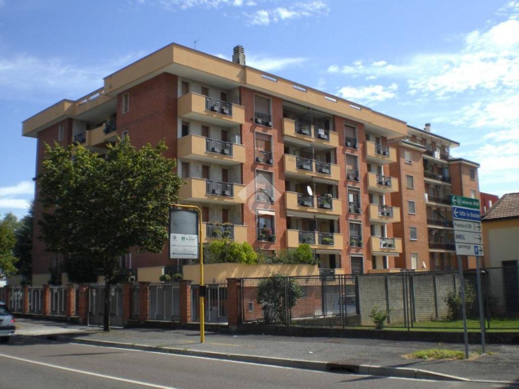 appartamento in vendita a Lodi in zona San Grato