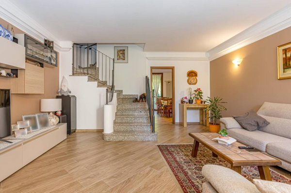 casa indipendente in vendita a Lodi in zona Paderno