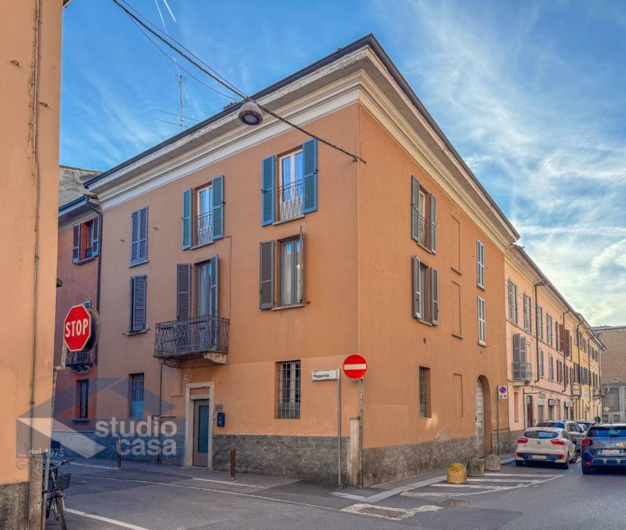 appartamento in vendita a Lodi in zona Centro Storico
