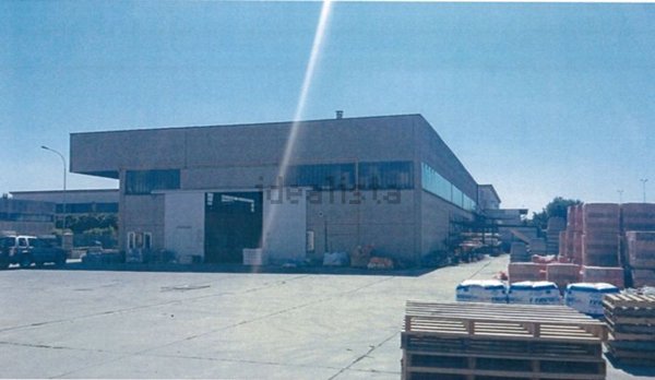 negozio in vendita a Lodi