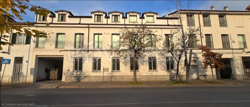 appartamento in vendita a Lodi in zona Fanfani