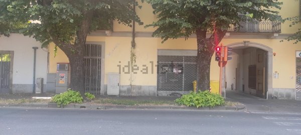 locale commerciale in vendita a Lodi