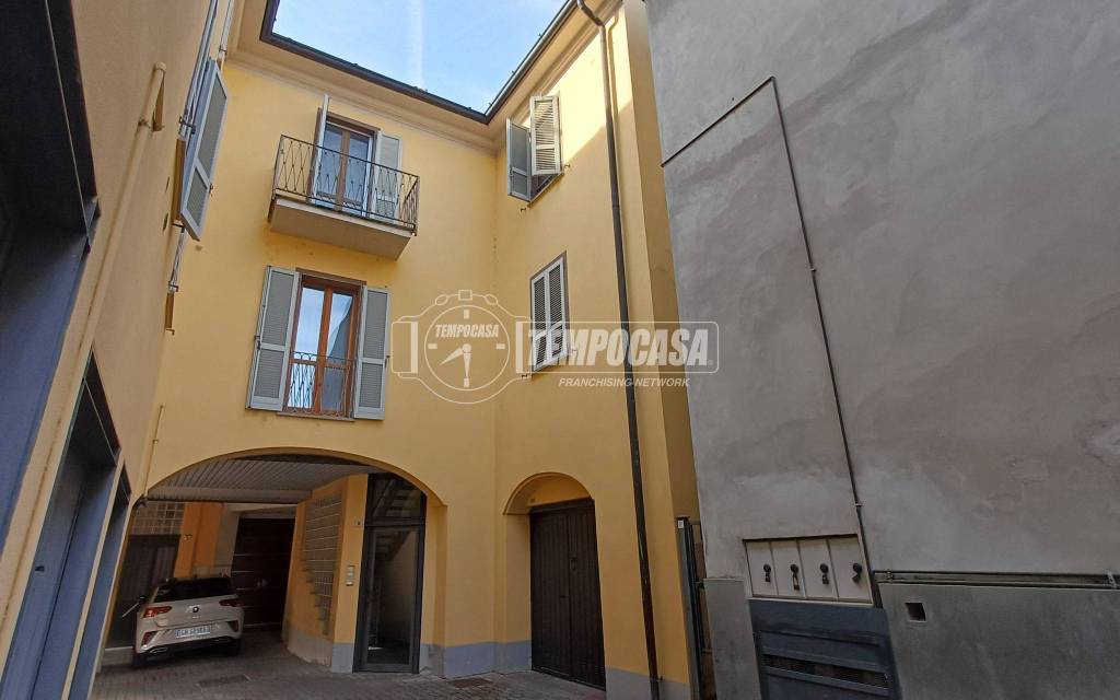 appartamento in vendita a Lodi in zona Fanfani