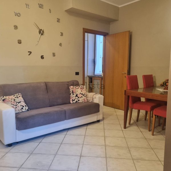 appartamento in vendita a Lodi in zona Viale Pavia