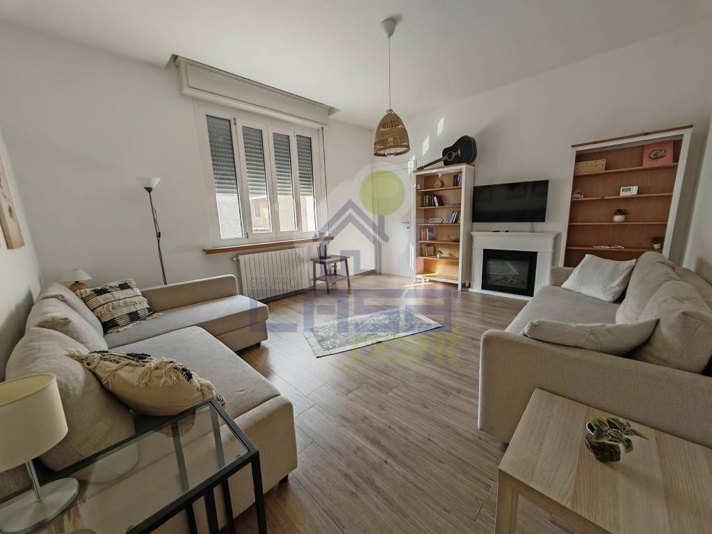 casa indipendente in vendita a Lodi in zona Centro Storico