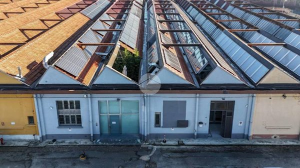 ufficio in vendita a Lodi in zona Fanfani