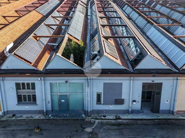 ufficio in vendita a Lodi in zona Fanfani