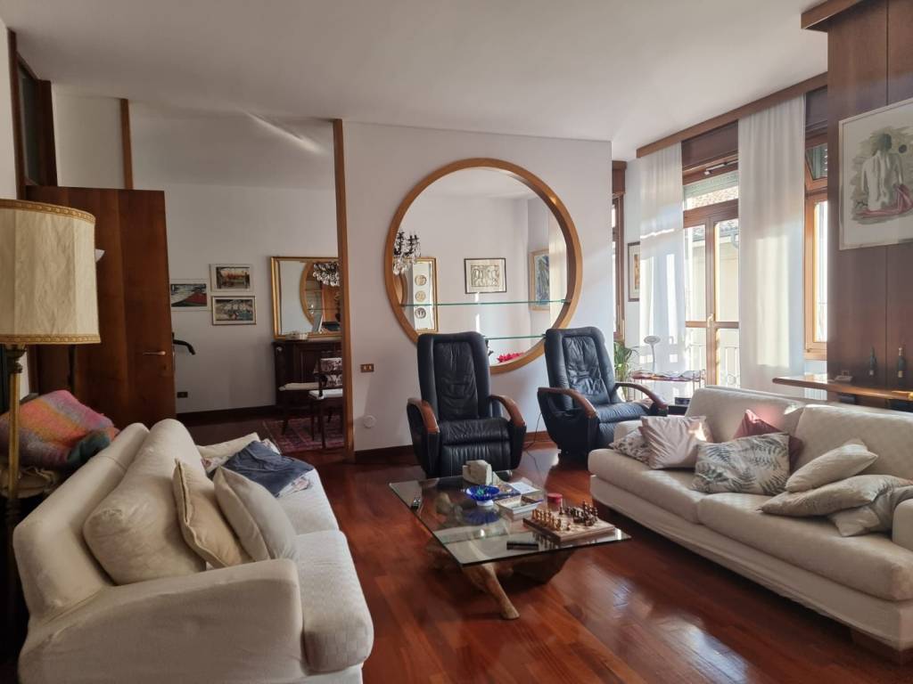 appartamento in vendita a Lodi in zona Centro Storico