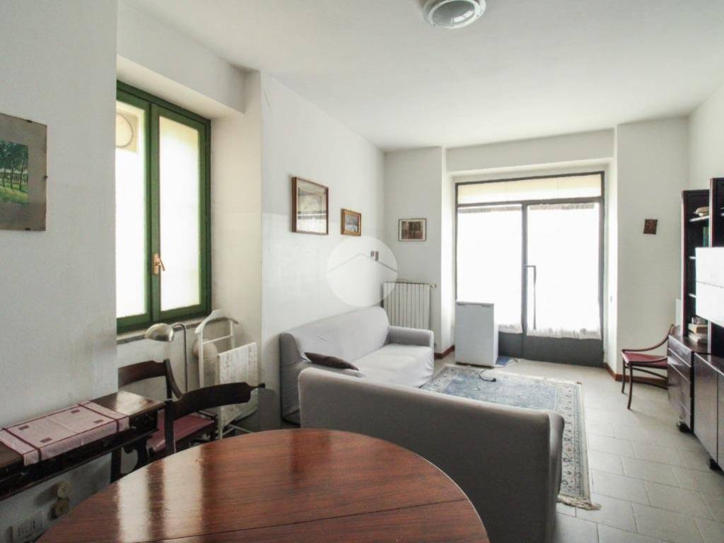 ufficio in vendita a Lodi in zona Città Bassa