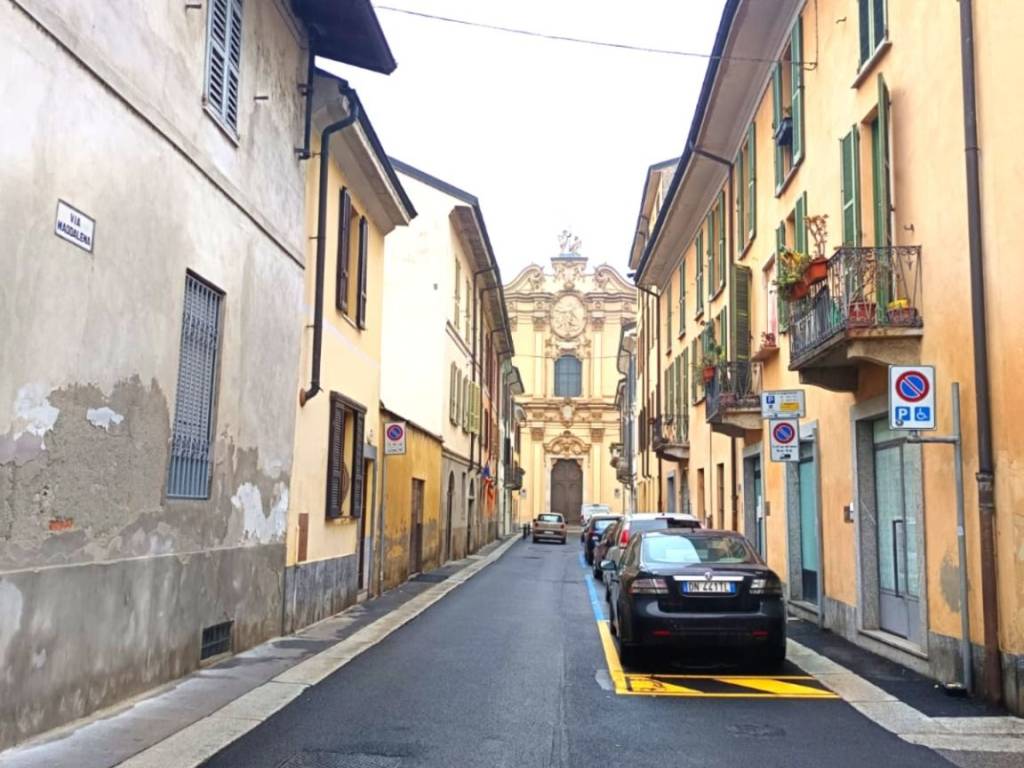 appartamento in vendita a Lodi in zona Città Bassa