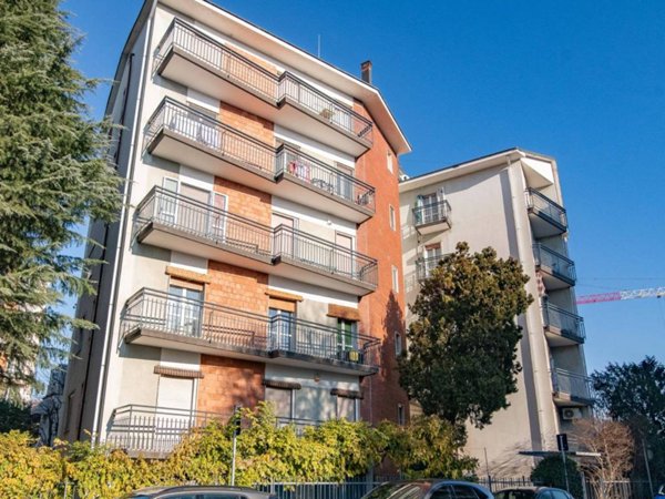 appartamento in vendita a Lodi in zona Piazza Albarola