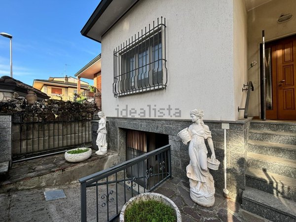 casa indipendente in vendita a Lodi in zona Faustina