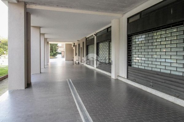 negozio in vendita a Lodi