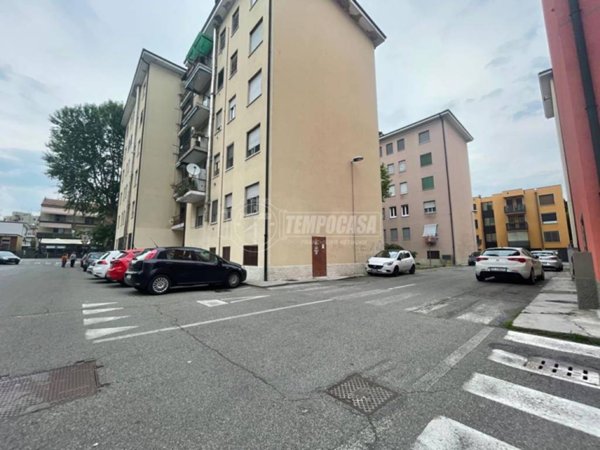 appartamento in vendita a Lodi in zona San Fereolo
