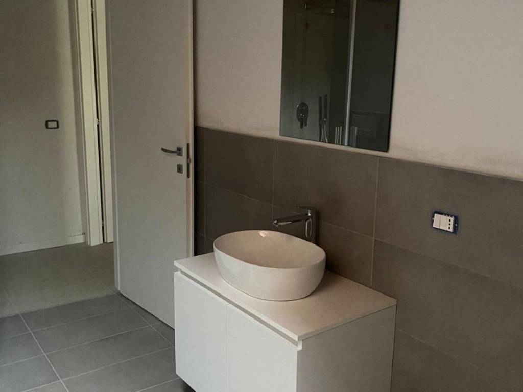 appartamento in vendita a Lodi in zona Città Bassa