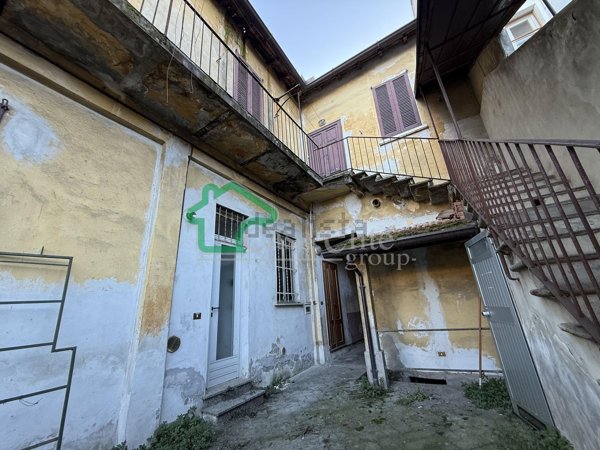 casa indipendente in vendita a Lodi in zona Città Bassa