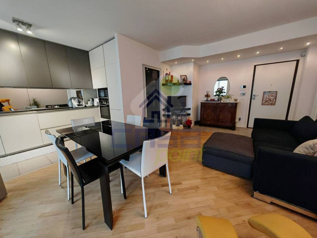 appartamento in vendita a Lodi in zona San Bernardo