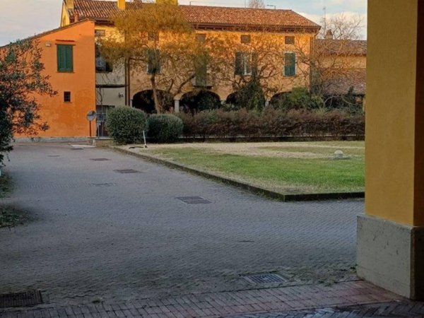 casale in vendita a Lodi in zona Piazza Albarola