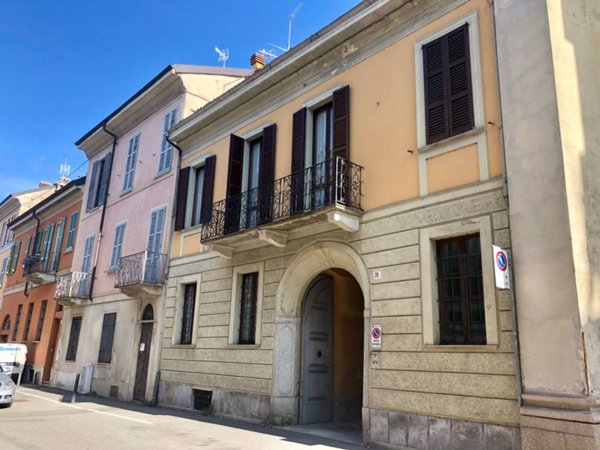 casa indipendente in vendita a Lodi in zona Centro Storico
