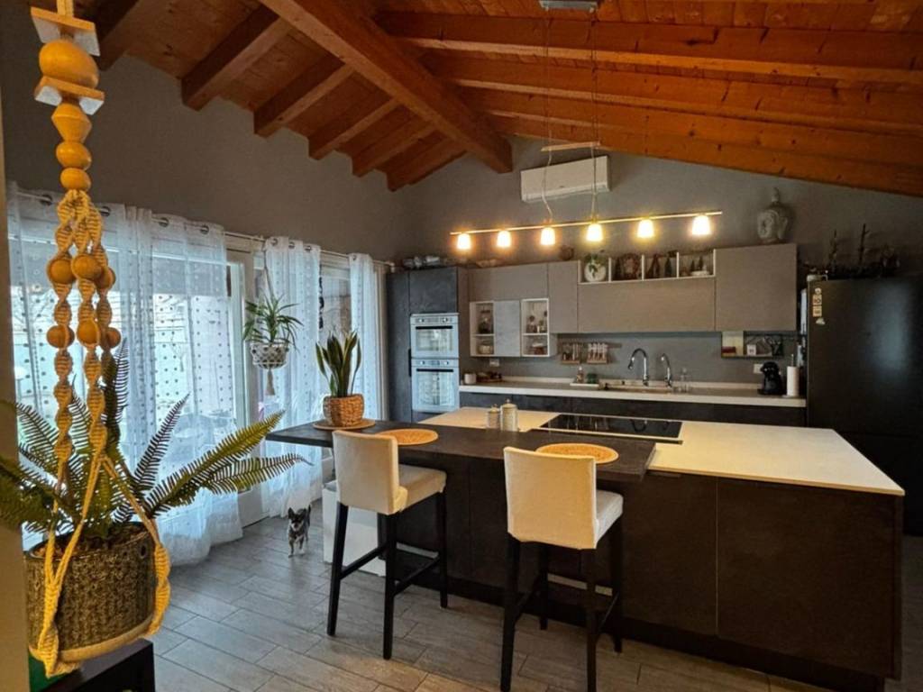 casa indipendente in vendita a Lodi in zona Olmo