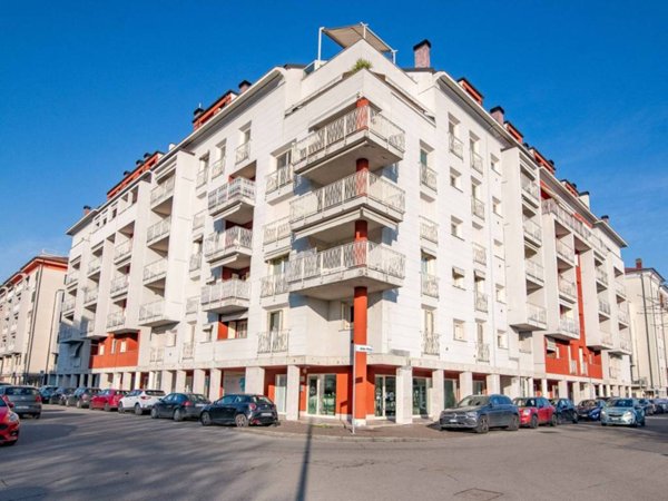 appartamento in vendita a Lodi in zona Piazza Albarola