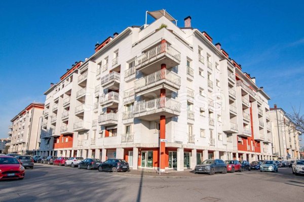 appartamento in vendita a Lodi in zona Piazza Albarola