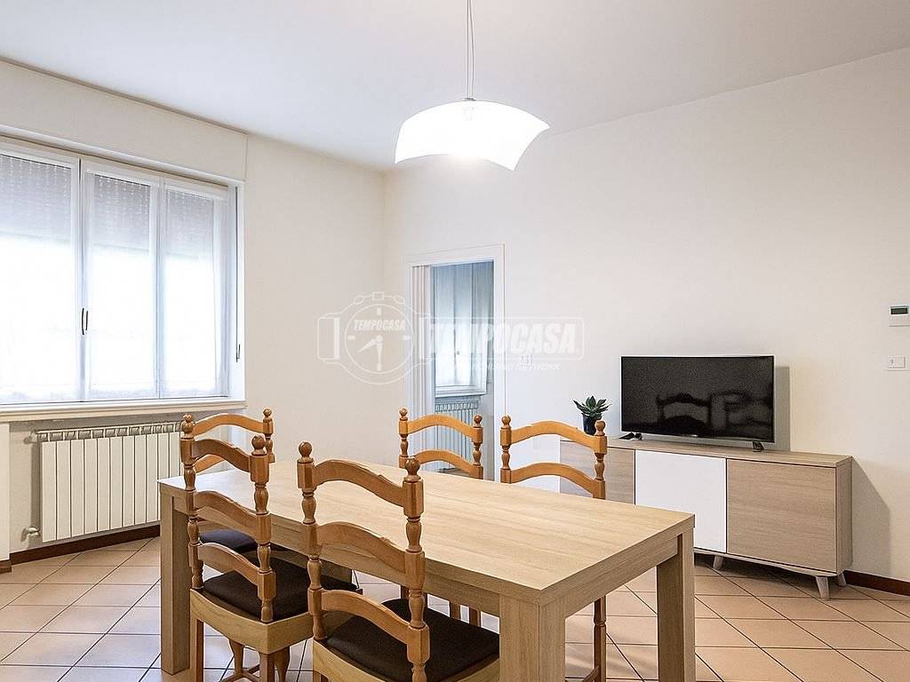 appartamento in vendita a Lodi in zona San Fereolo