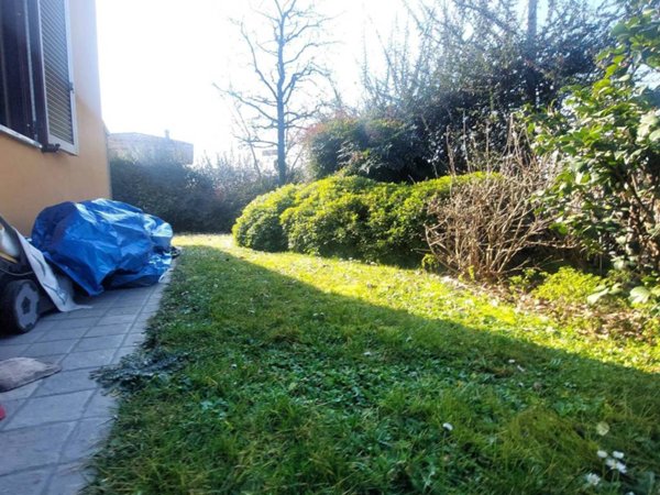 casa indipendente in vendita a Lodi in zona Martinetta