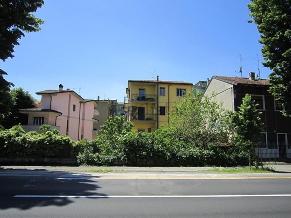 casa indipendente in vendita a Lodi in zona San Bernardo