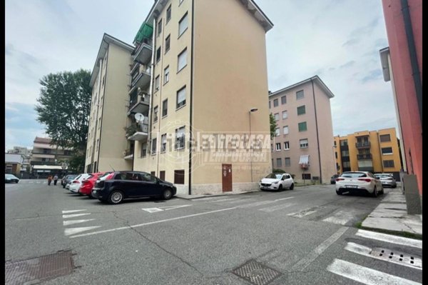 appartamento in vendita a Lodi in zona San Fereolo