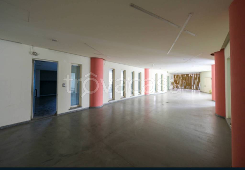 negozio in vendita a Lodi in zona Centro Storico